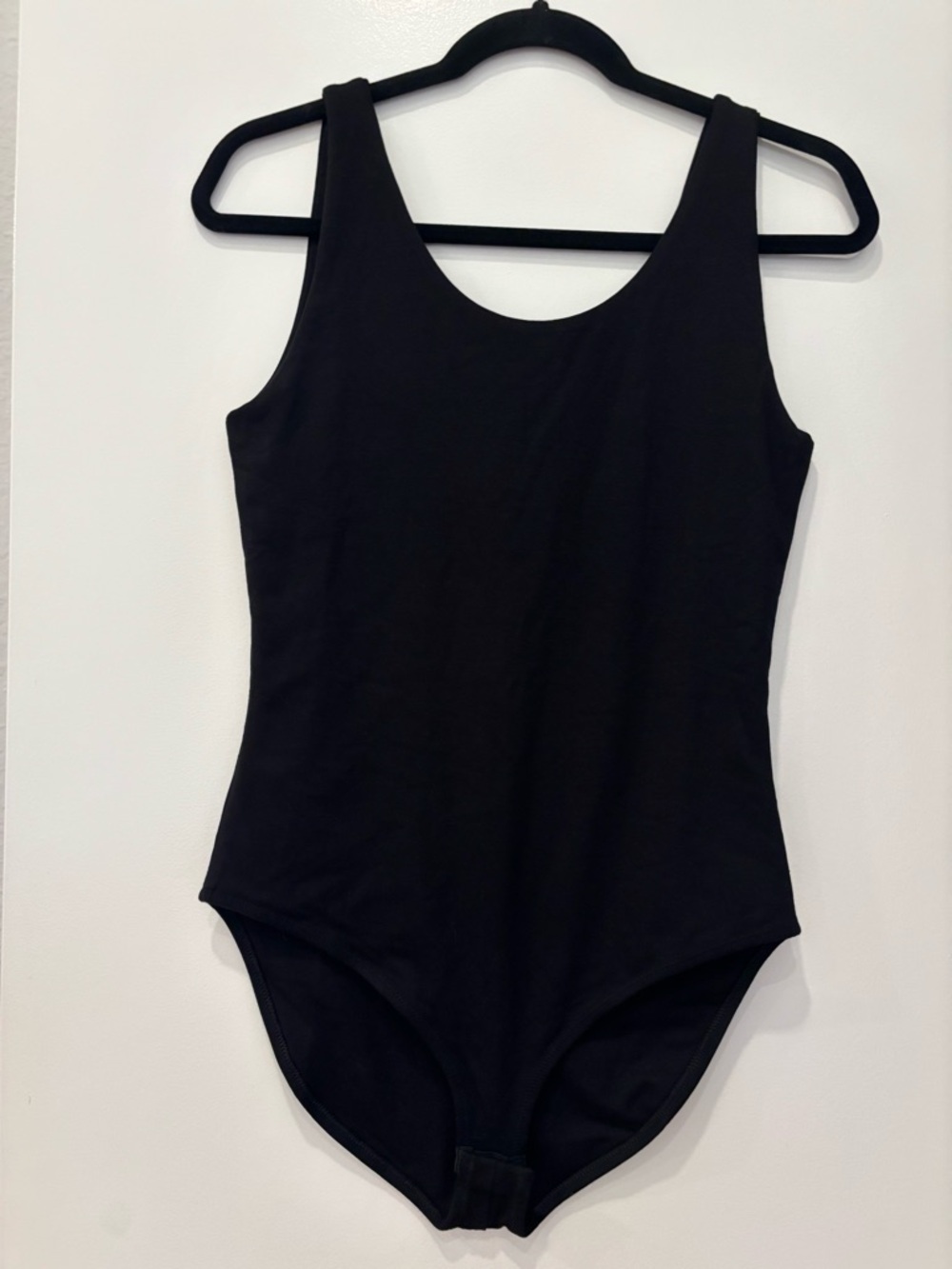 NWOT Pact Organic Cotton lightweight Luxe Scoop neck full back snapped bodysuit